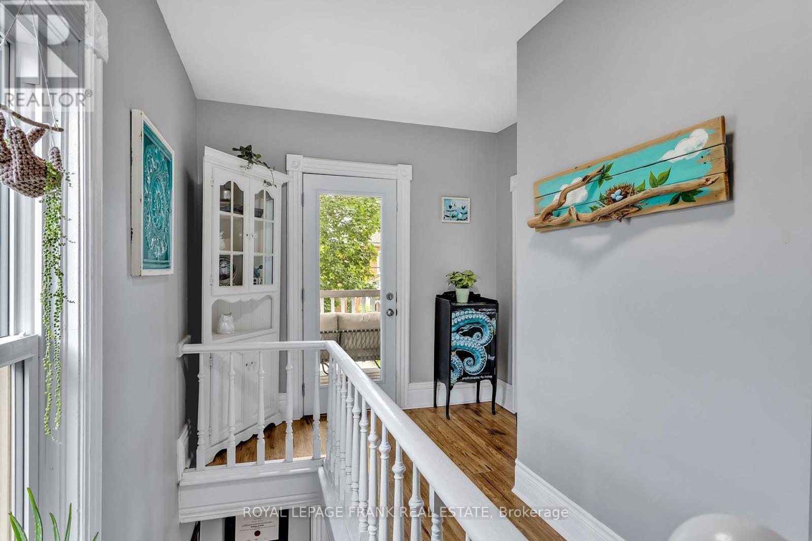 












178 STEWART STREET

,
Peterborough Central (South),




Ontario
K9J3M5


