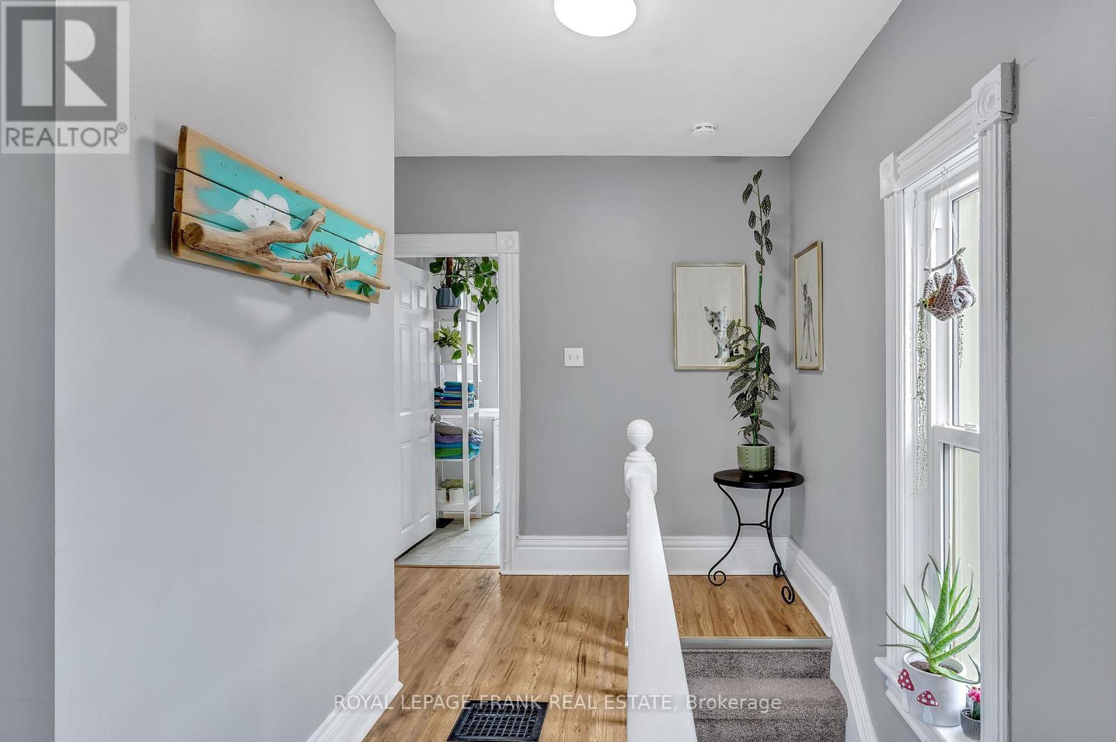












178 STEWART STREET

,
Peterborough Central (South),




Ontario
K9J3M5

