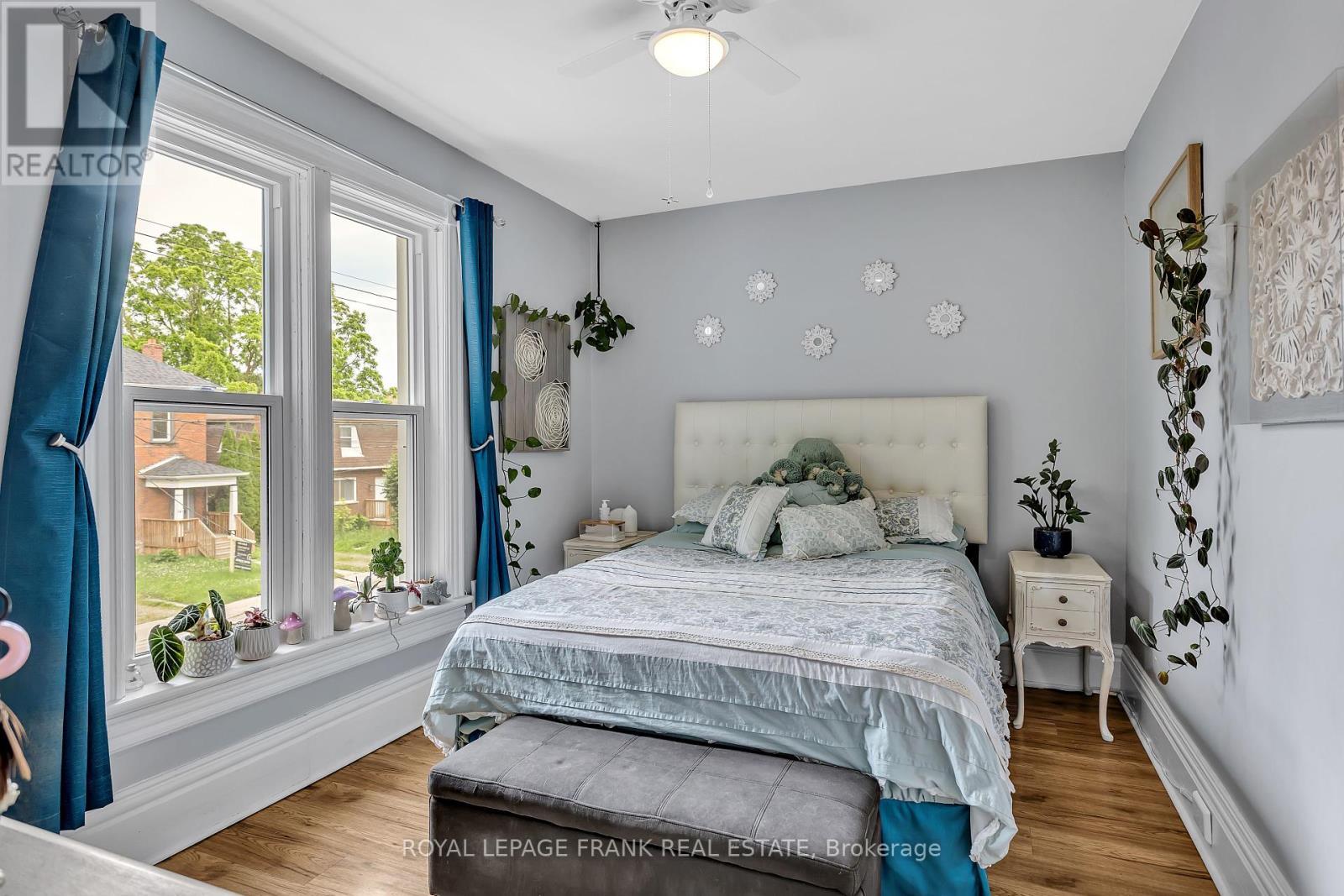 












178 STEWART STREET

,
Peterborough Central (South),




Ontario
K9J3M5

