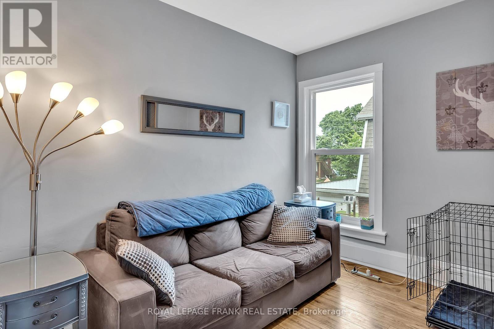 












178 STEWART STREET

,
Peterborough Central (South),




Ontario
K9J3M5

