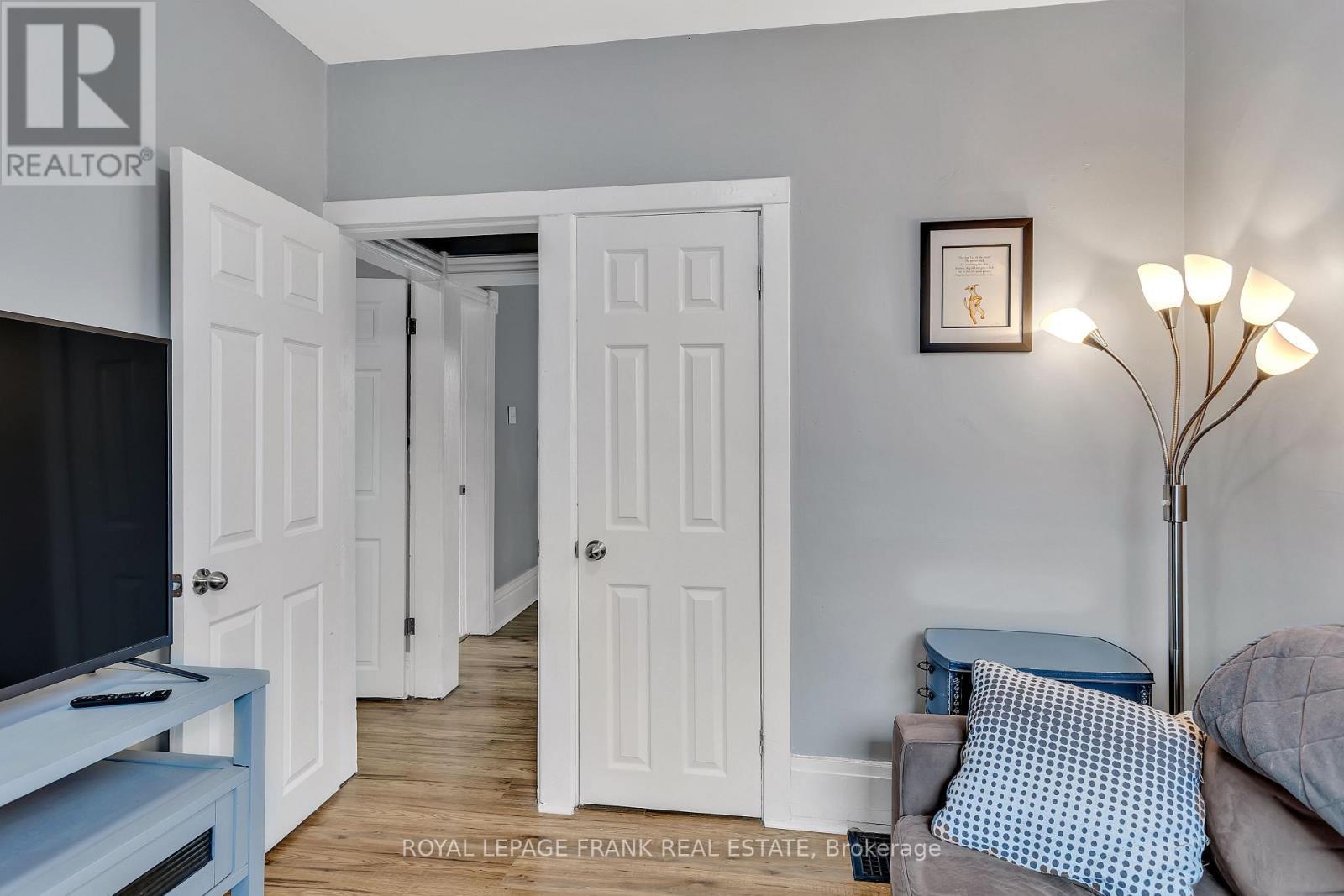 












178 STEWART STREET

,
Peterborough Central (South),




Ontario
K9J3M5

