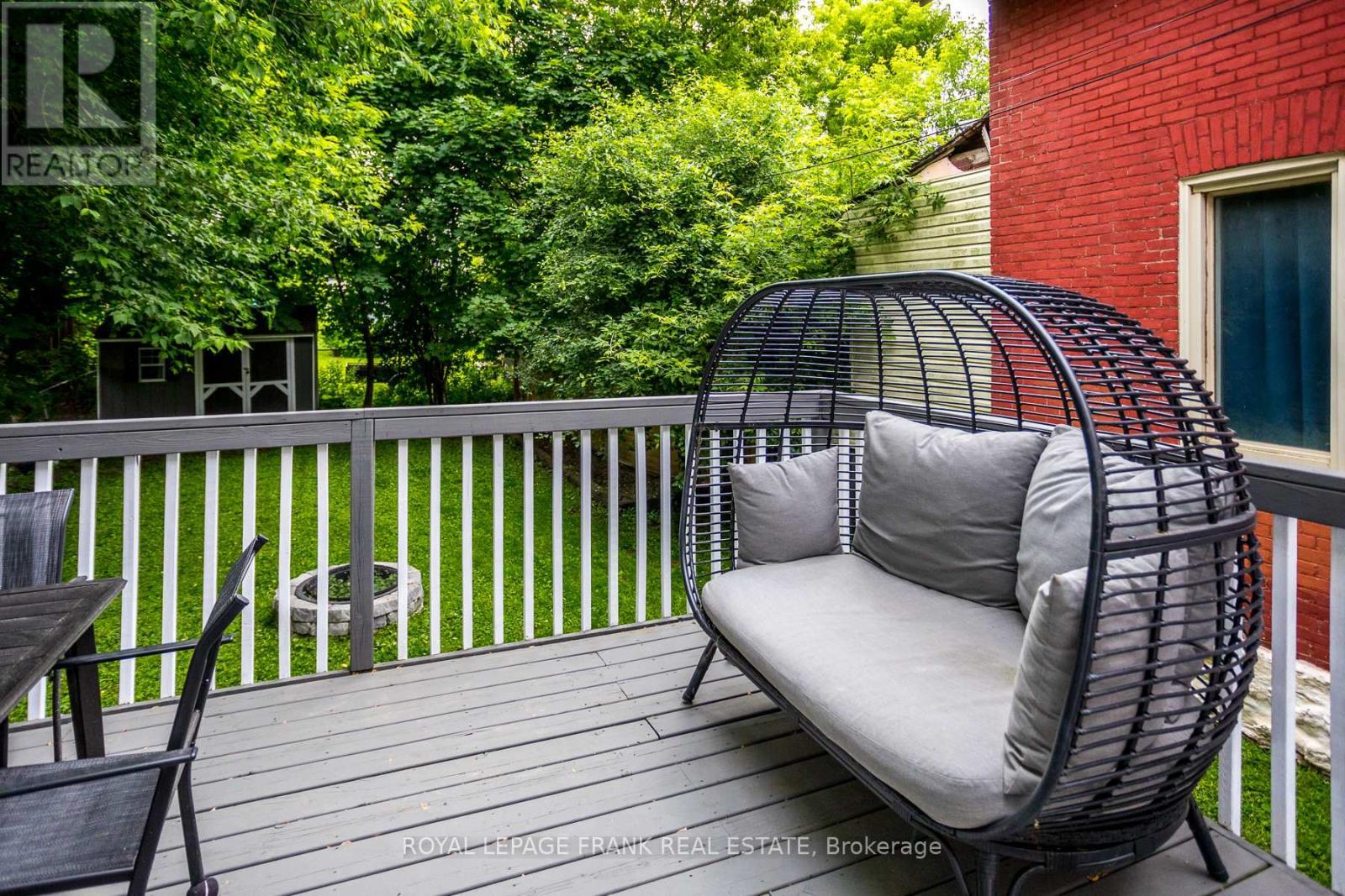 












178 STEWART STREET

,
Peterborough Central (South),




Ontario
K9J3M5

