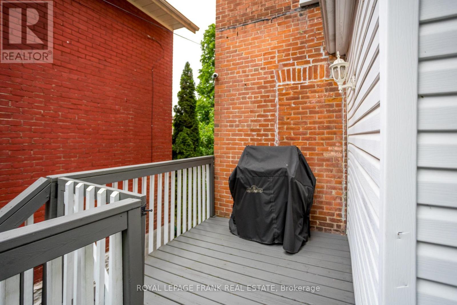 












178 STEWART STREET

,
Peterborough Central (South),




Ontario
K9J3M5

