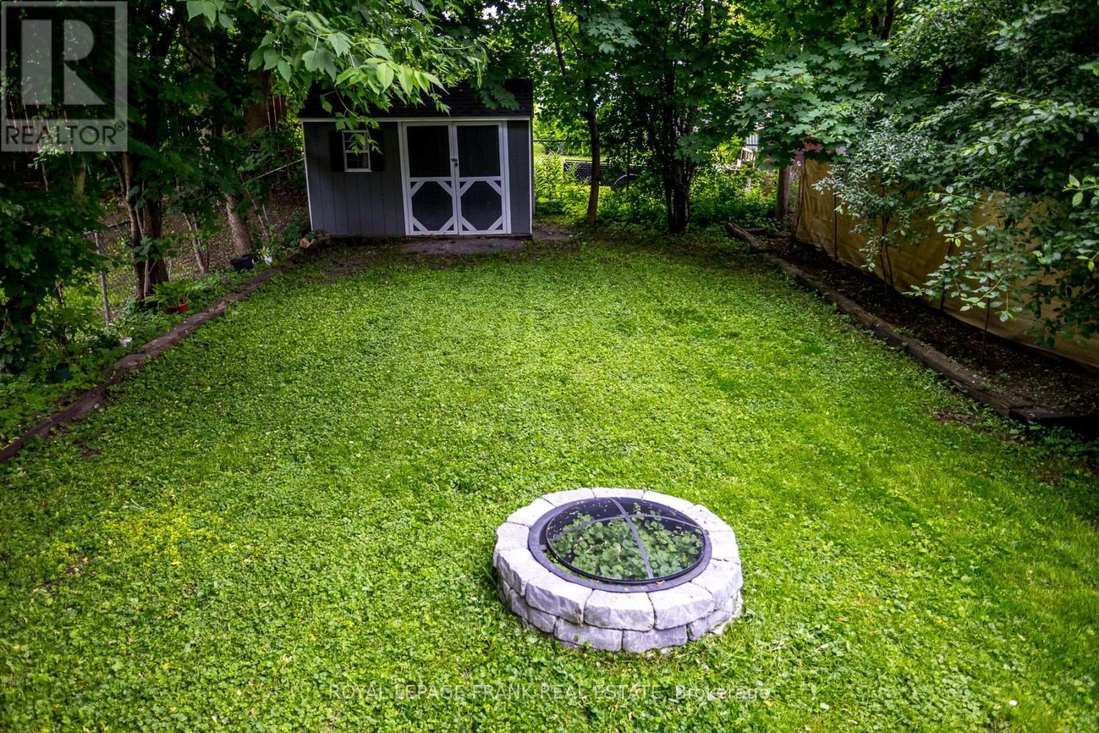 












178 STEWART STREET

,
Peterborough Central (South),




Ontario
K9J3M5

