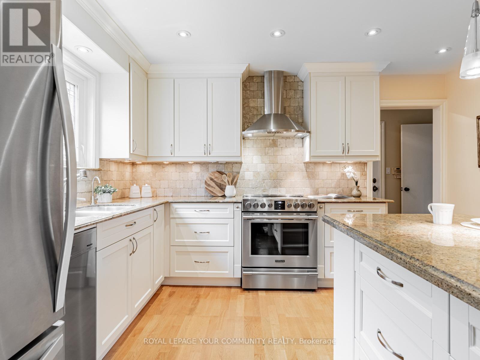 












186 ROMFIELD CIRCUIT

,
Markham,




Ontario
L3T3J1

