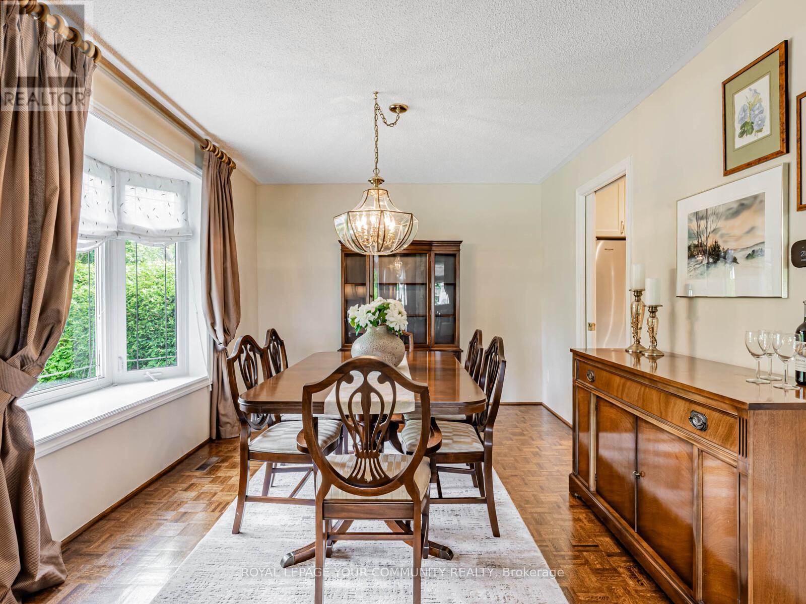 












186 ROMFIELD CIRCUIT

,
Markham,




Ontario
L3T3J1

