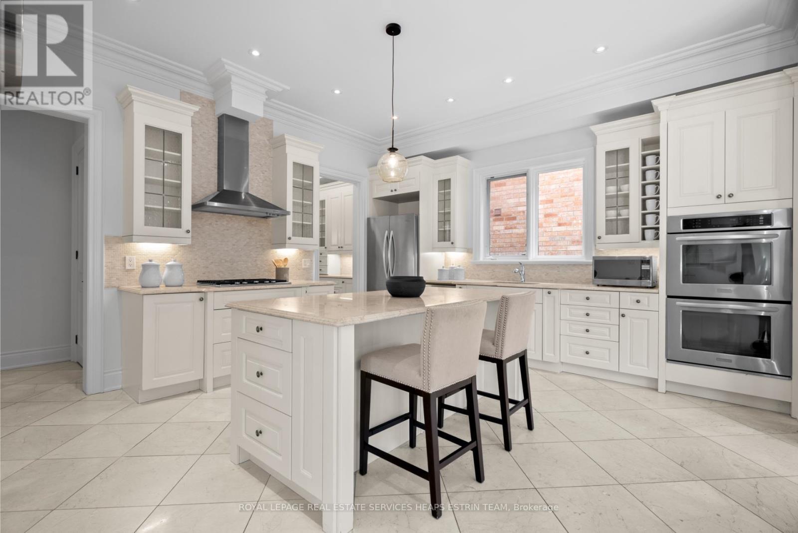 












42 TRUE DAVIDSON DRIVE

,
Toronto,




Ontario
M4W3X5

