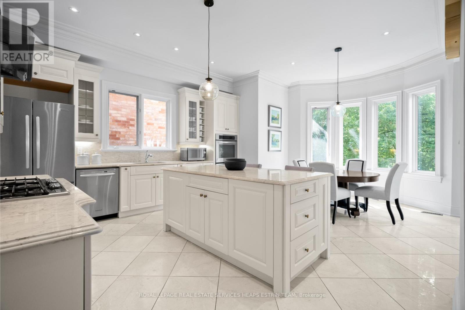 












42 TRUE DAVIDSON DRIVE

,
Toronto,




Ontario
M4W3X5

