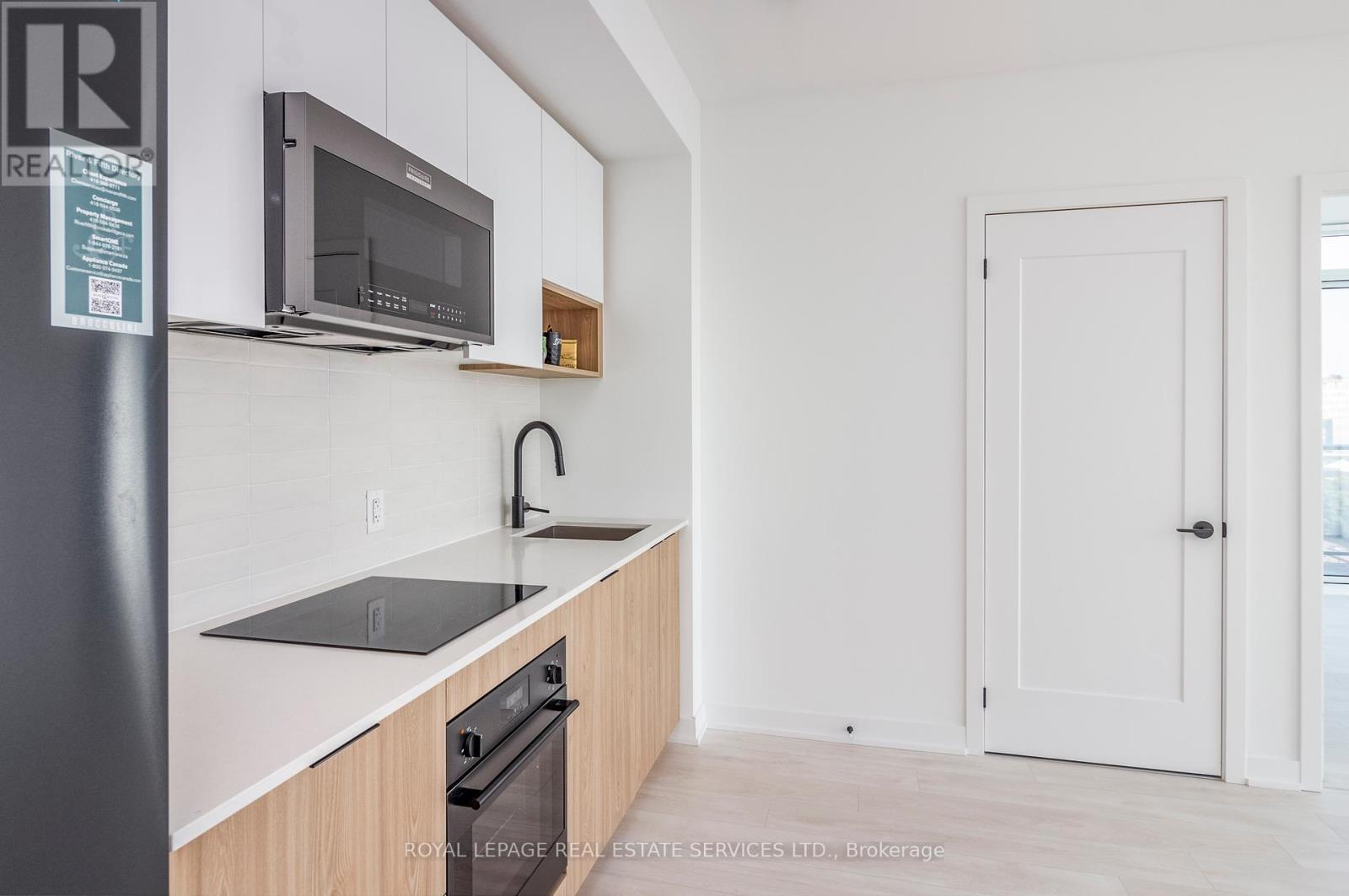 












1207 - 5 DEFRIES STREET

,
Toronto,




Ontario
M5A0W7

