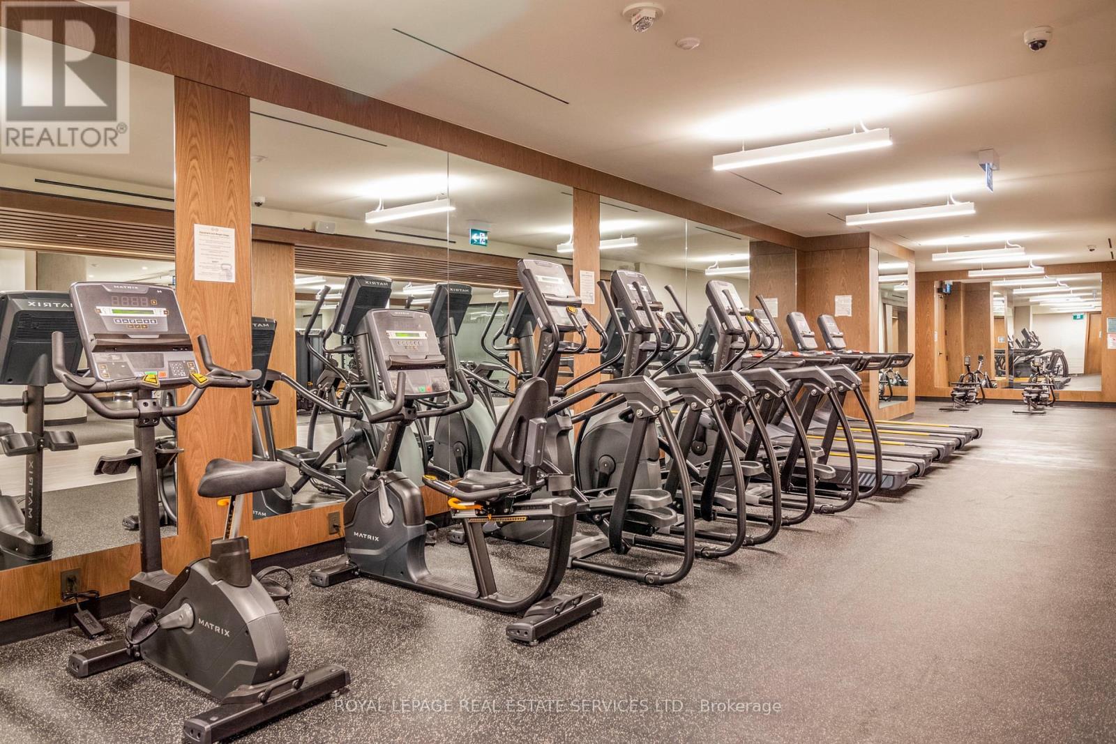 












1207 - 5 DEFRIES STREET

,
Toronto,




Ontario
M5A0W7

