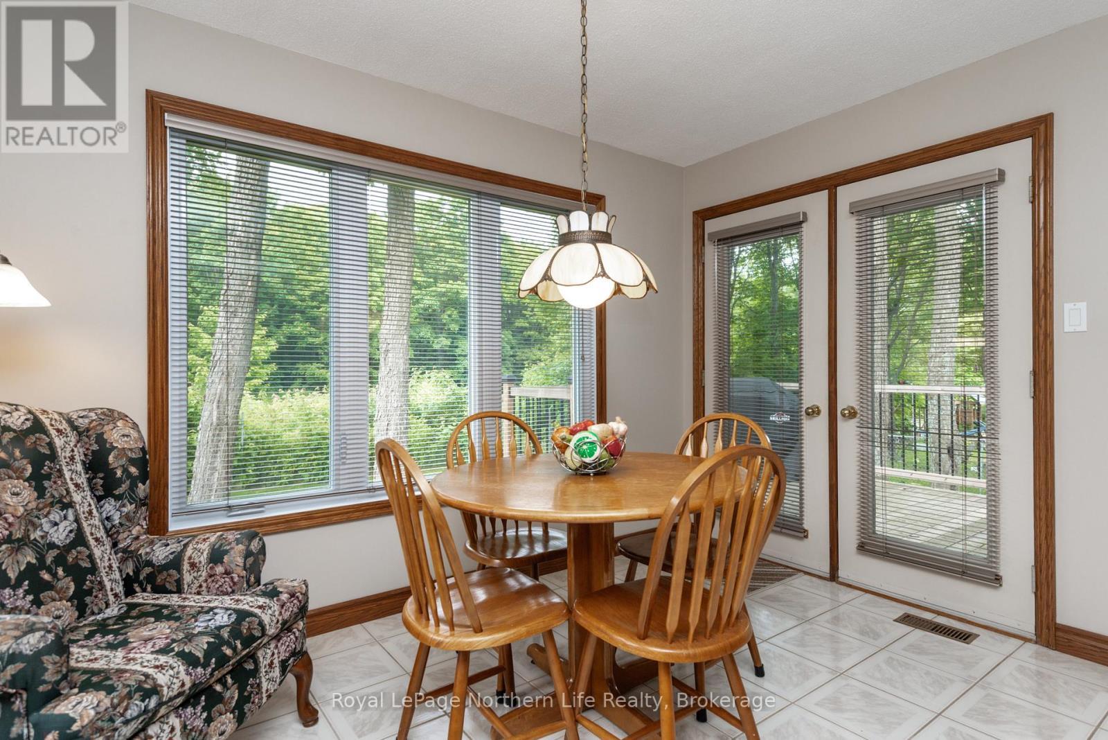 












34 CANTERBURY CRESCENT

,
North Bay (Airport),




Ontario
P1C1K8

