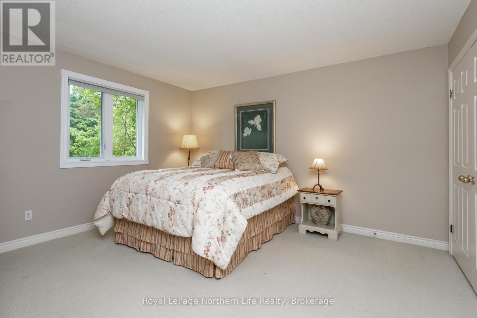 












34 CANTERBURY CRESCENT

,
North Bay (Airport),




Ontario
P1C1K8

