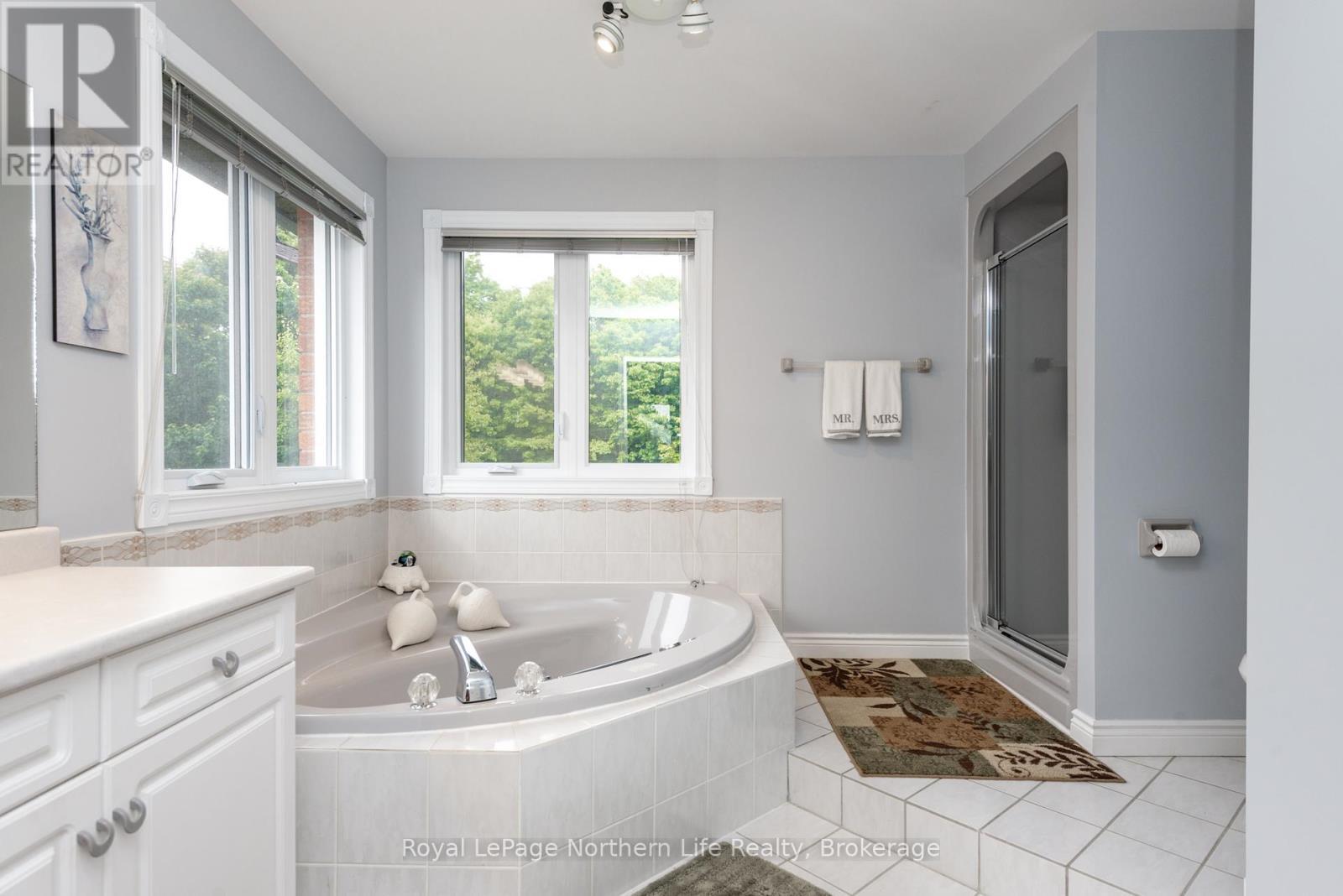 












34 CANTERBURY CRESCENT

,
North Bay (Airport),




Ontario
P1C1K8

