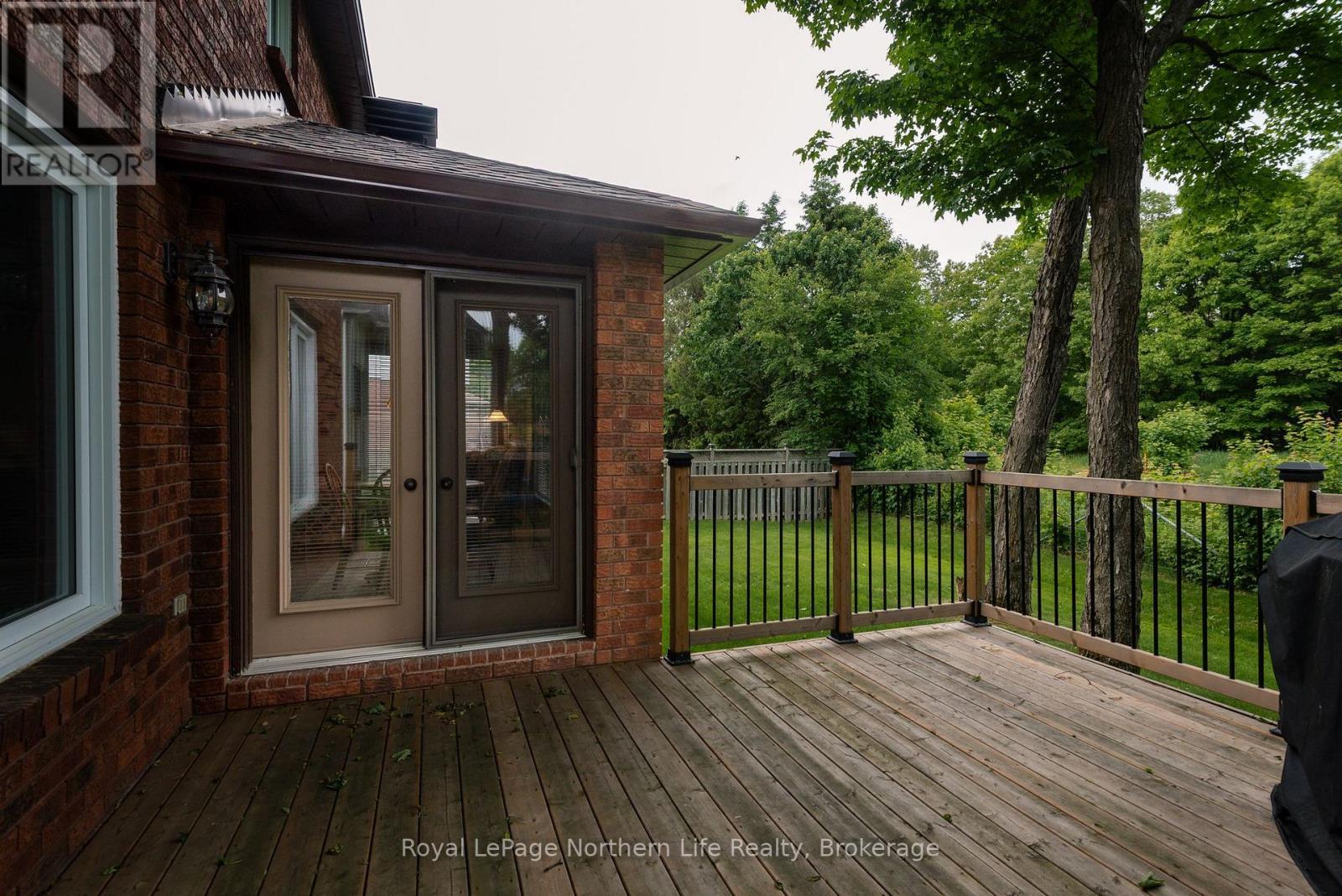 












34 CANTERBURY CRESCENT

,
North Bay (Airport),




Ontario
P1C1K8

