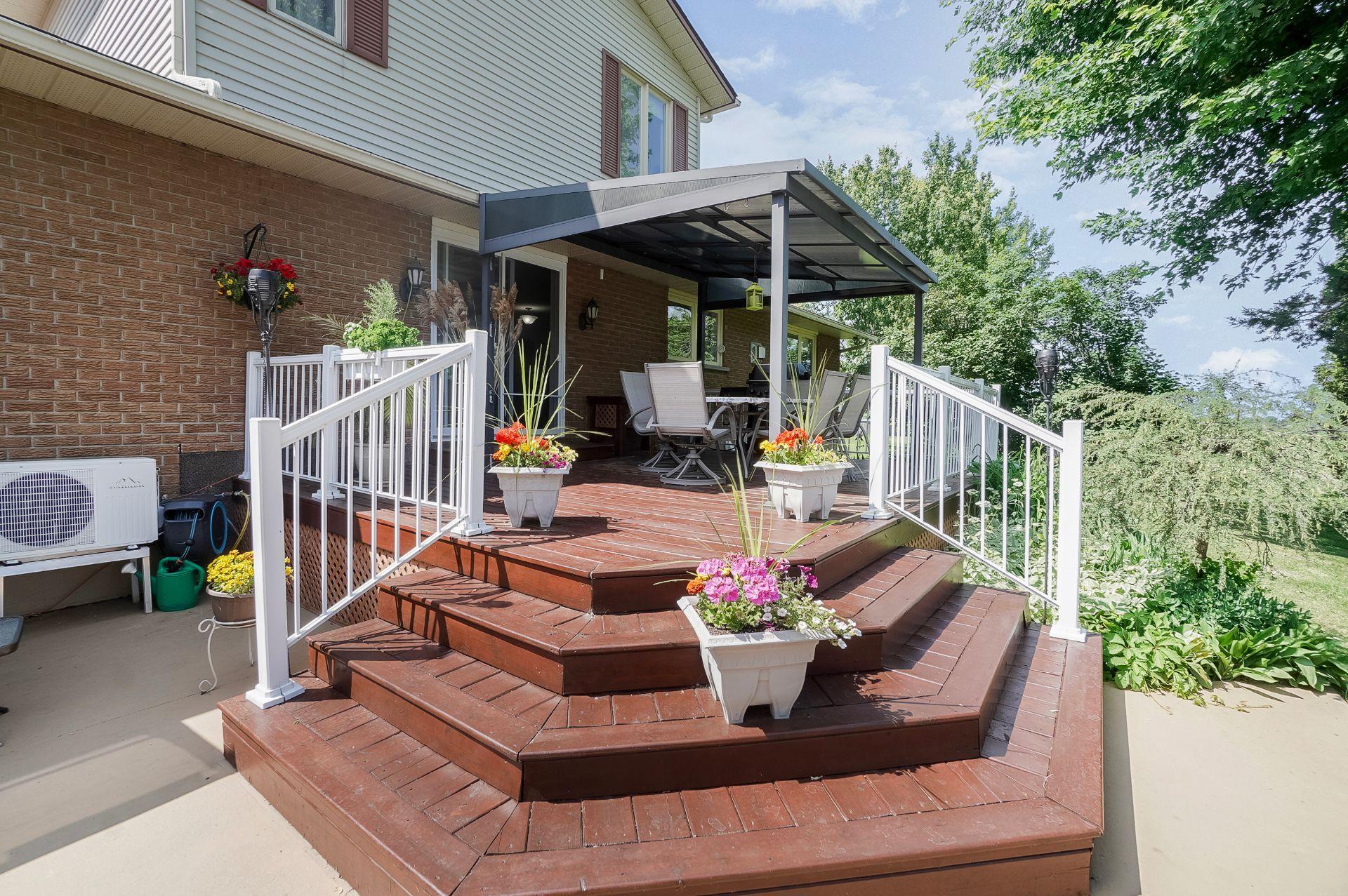 









603


Ch. du Ruisseau-St-Louis E.

,
Marieville,




QC
J3M1P1

