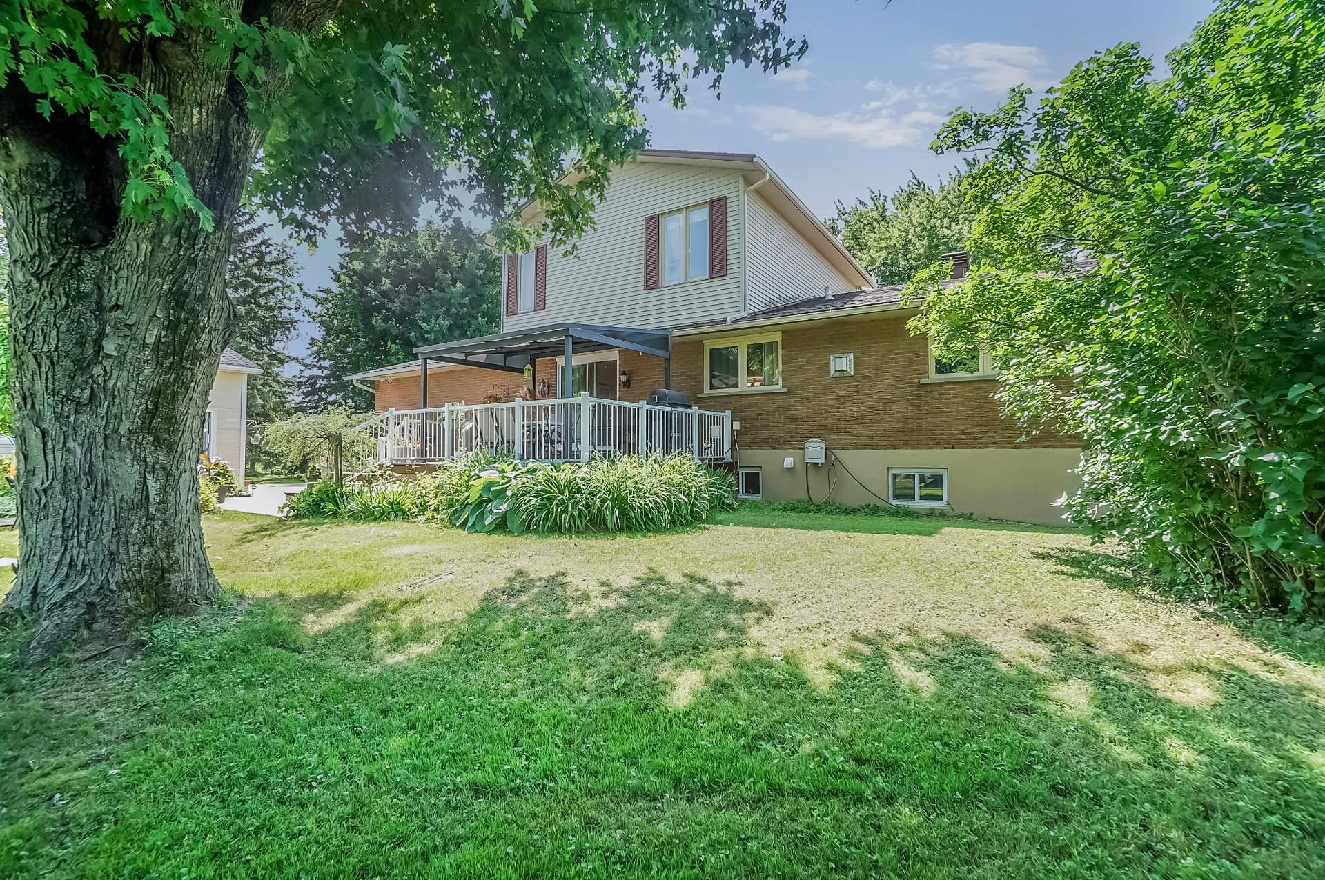 









603


Ch. du Ruisseau-St-Louis E.

,
Marieville,




QC
J3M1P1

