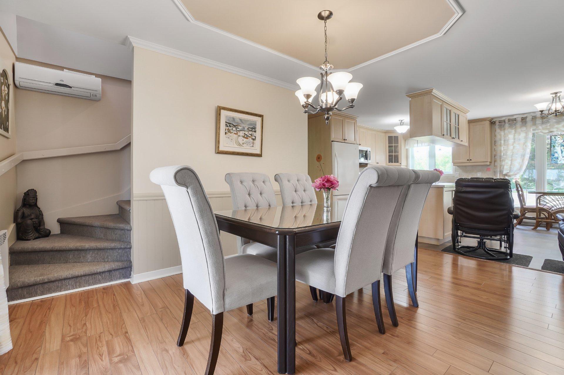 









603


Ch. du Ruisseau-St-Louis E.

,
Marieville,




QC
J3M1P1

