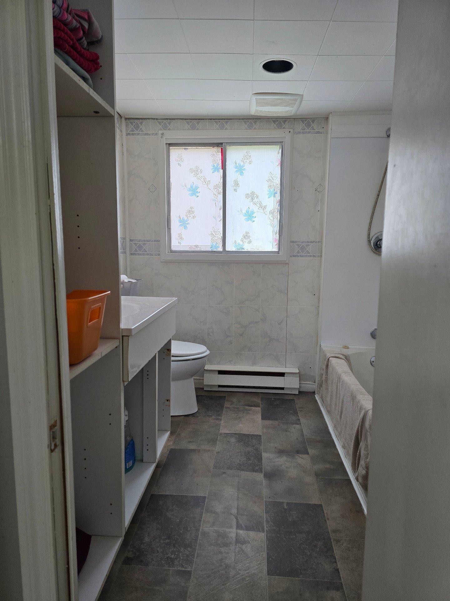 









685


Rue Provost

,
Clarenceville,




QC
J0J1B0

