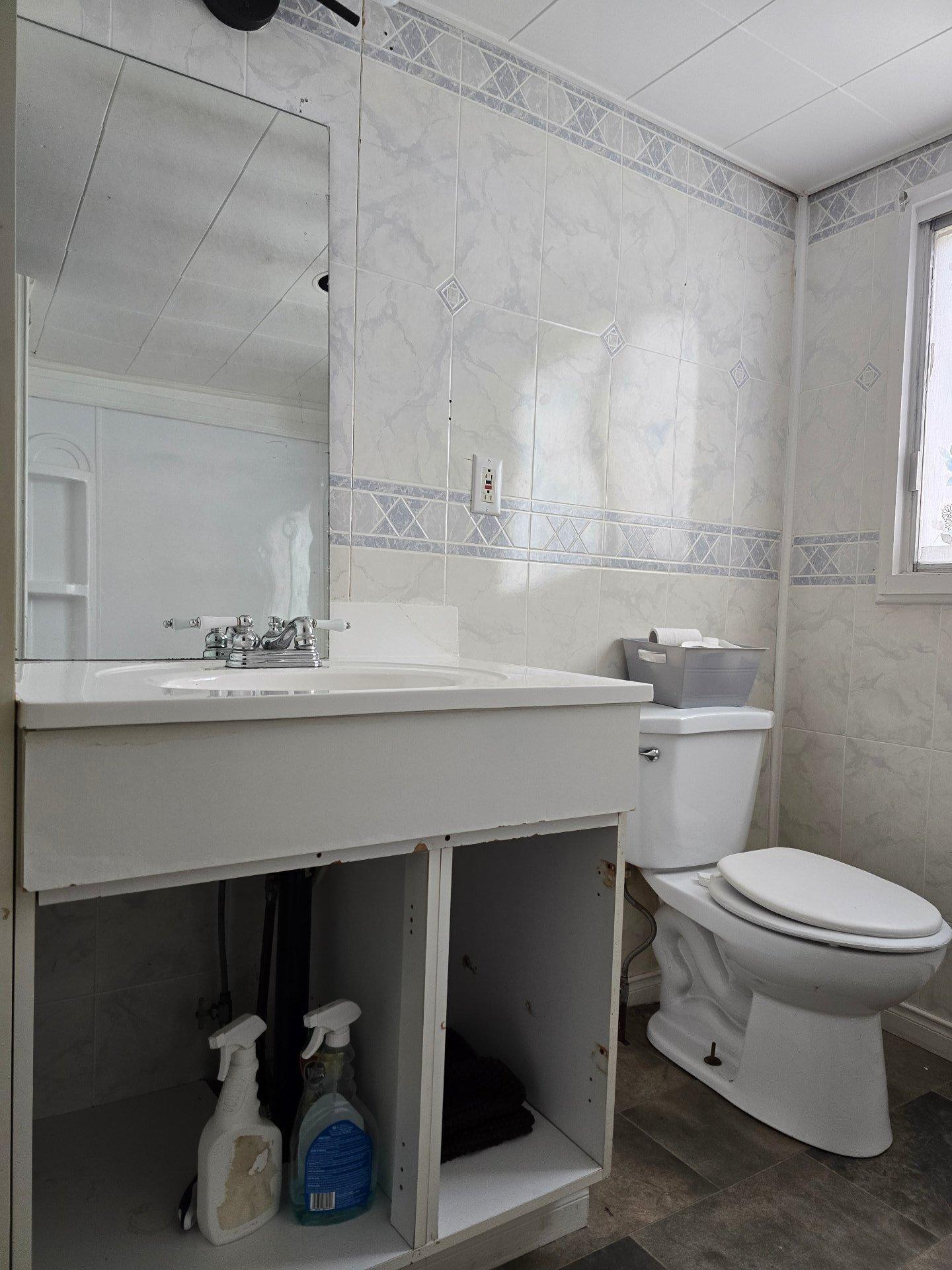 









685


Rue Provost

,
Clarenceville,




QC
J0J1B0

