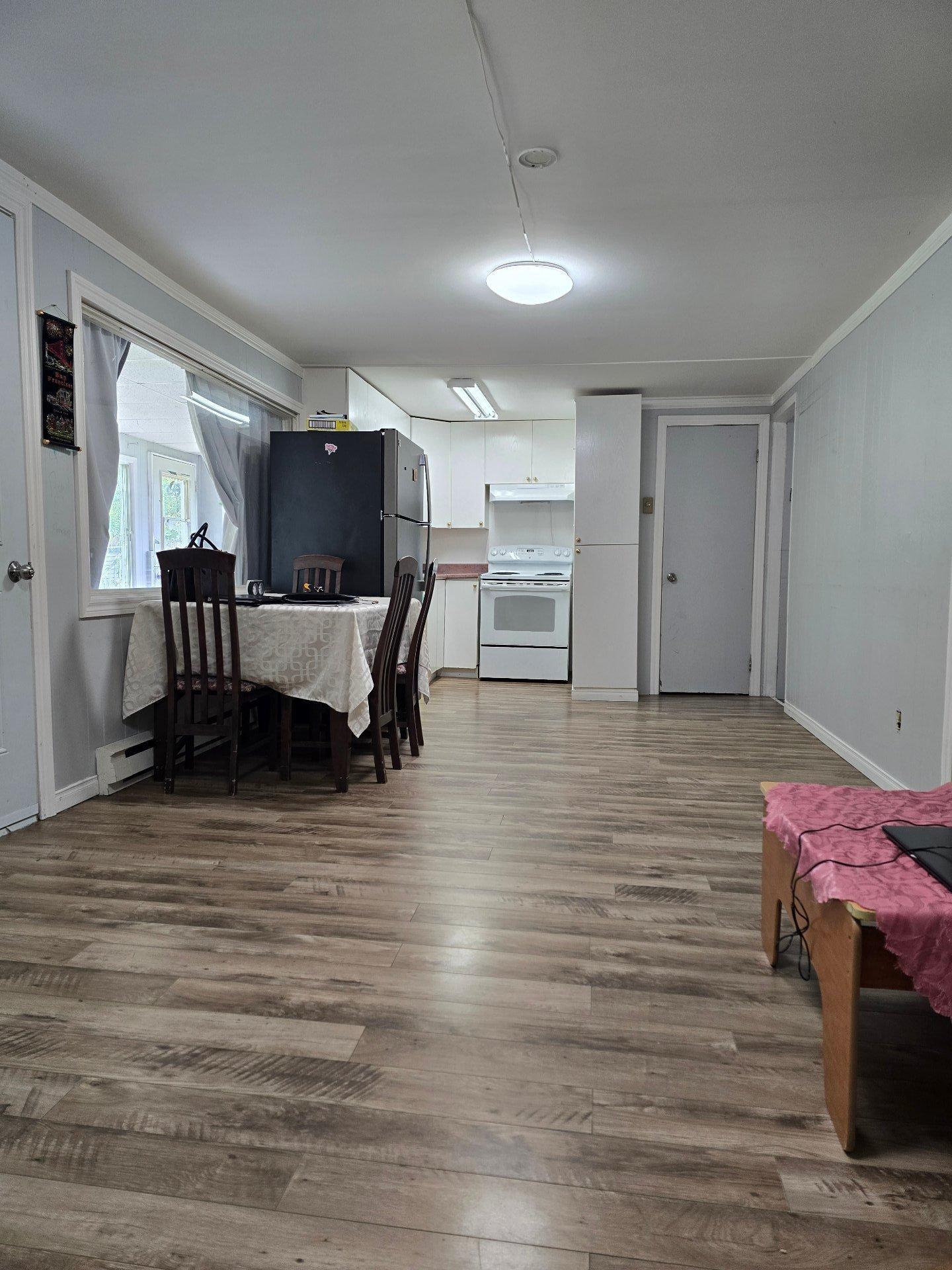 









685


Rue Provost

,
Clarenceville,




QC
J0J1B0

