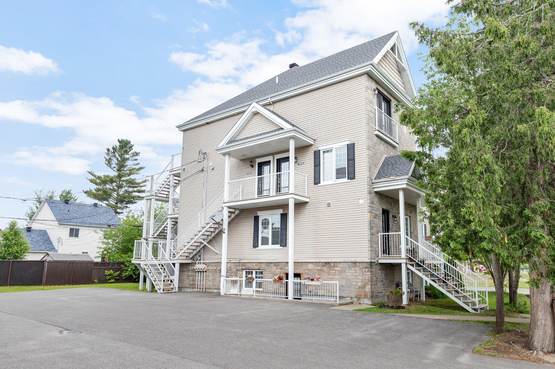 









1654


Rue de l'Hortensia

,
Terrebonne (La Plaine),




QC
J7M0B4

