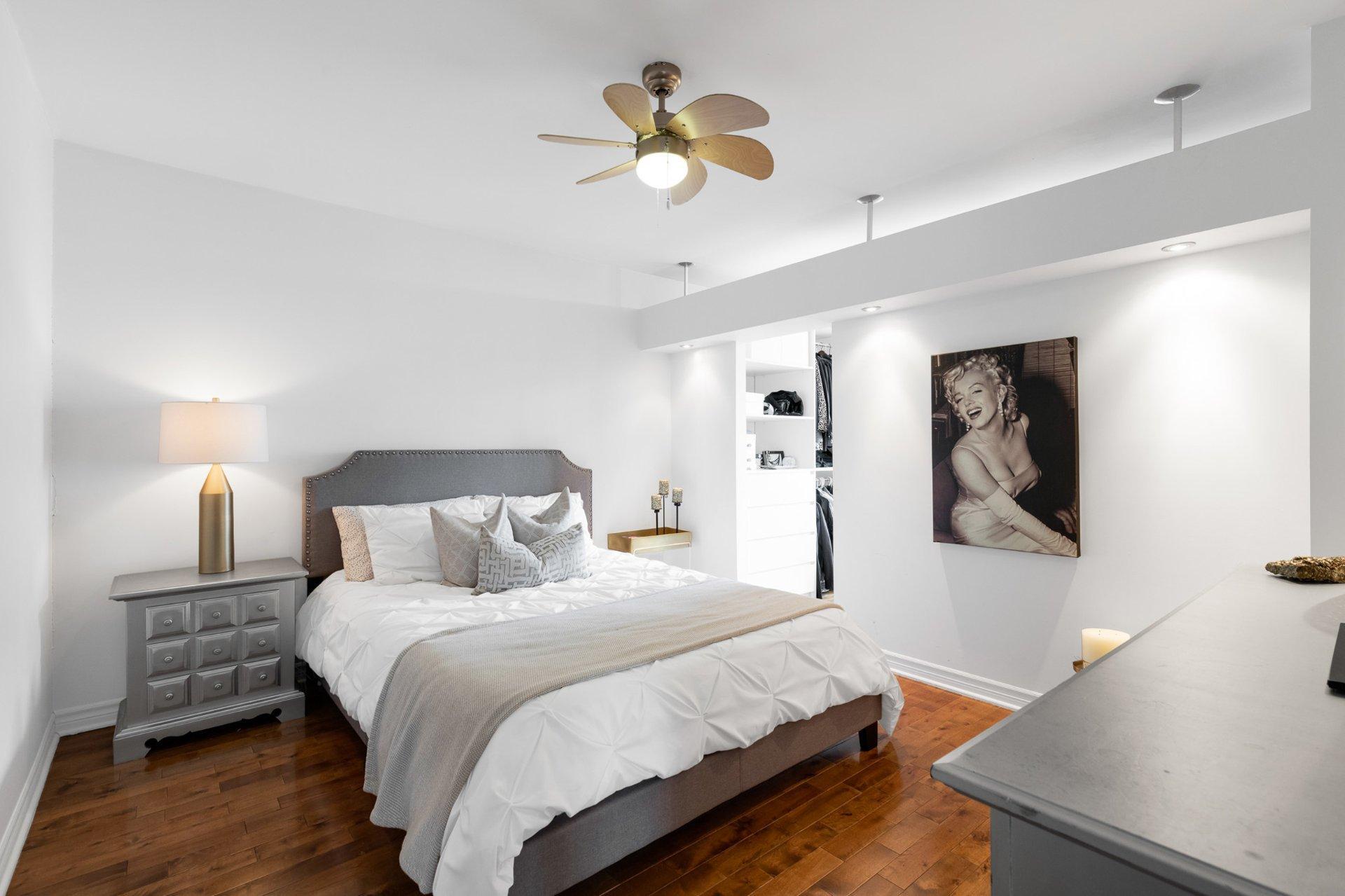 









1654


Rue de l'Hortensia

,
Terrebonne (La Plaine),




QC
J7M0B4

