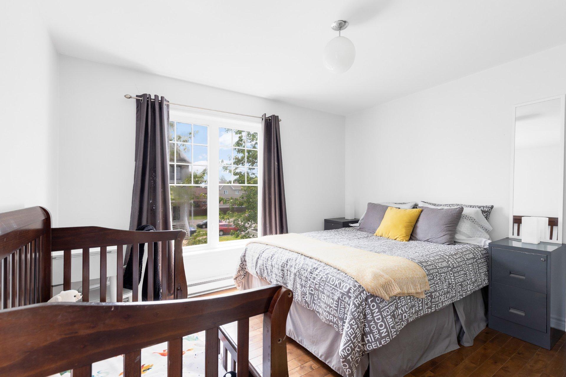 









1654


Rue de l'Hortensia

,
Terrebonne (La Plaine),




QC
J7M0B4

