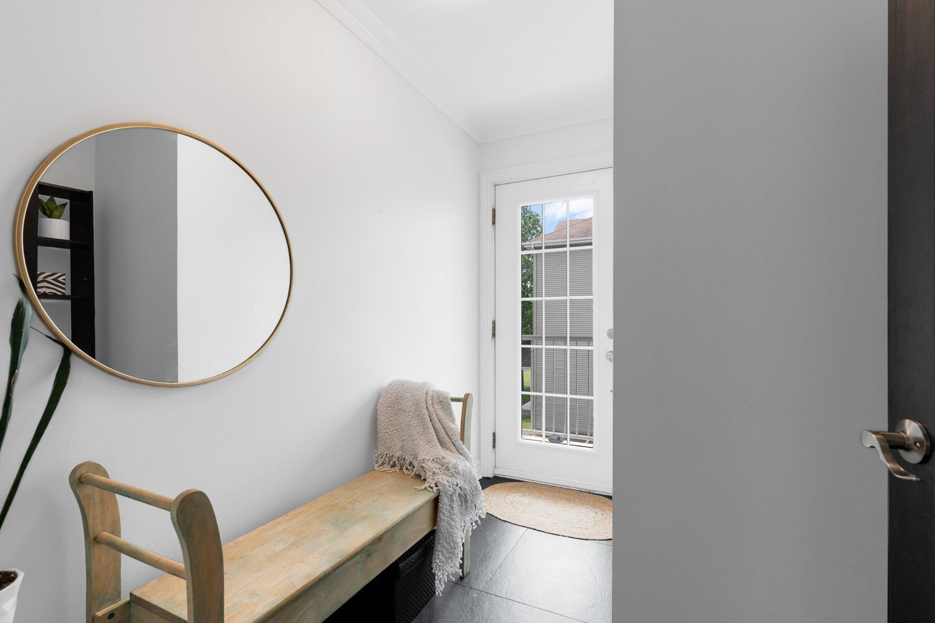 









1654


Rue de l'Hortensia

,
Terrebonne (La Plaine),




QC
J7M0B4


