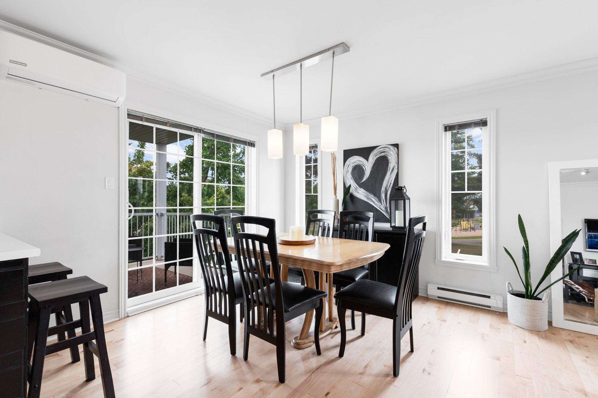 









1654


Rue de l'Hortensia

,
Terrebonne (La Plaine),




QC
J7M0B4

