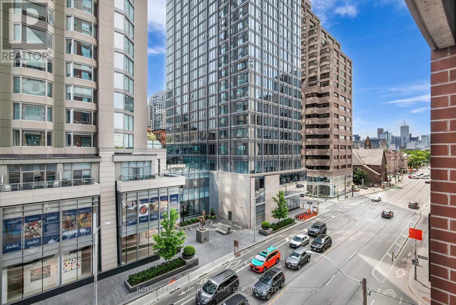 












504 - 38 AVENUE ROAD

,
Toronto,




Ontario
M5R2G2

