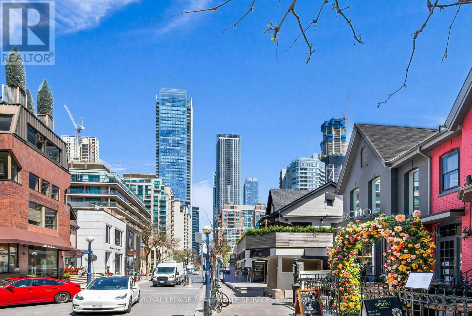 












504 - 38 AVENUE ROAD

,
Toronto,




Ontario
M5R2G2

