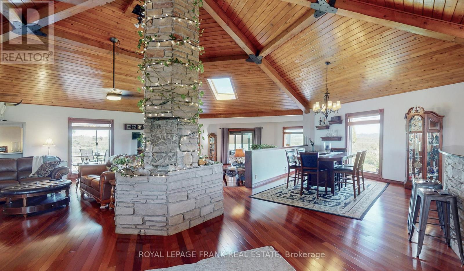 












10 CITYVIEW HEIGHTS

,
Kawartha Lakes (Omemee),




Ontario
K0L1K0


