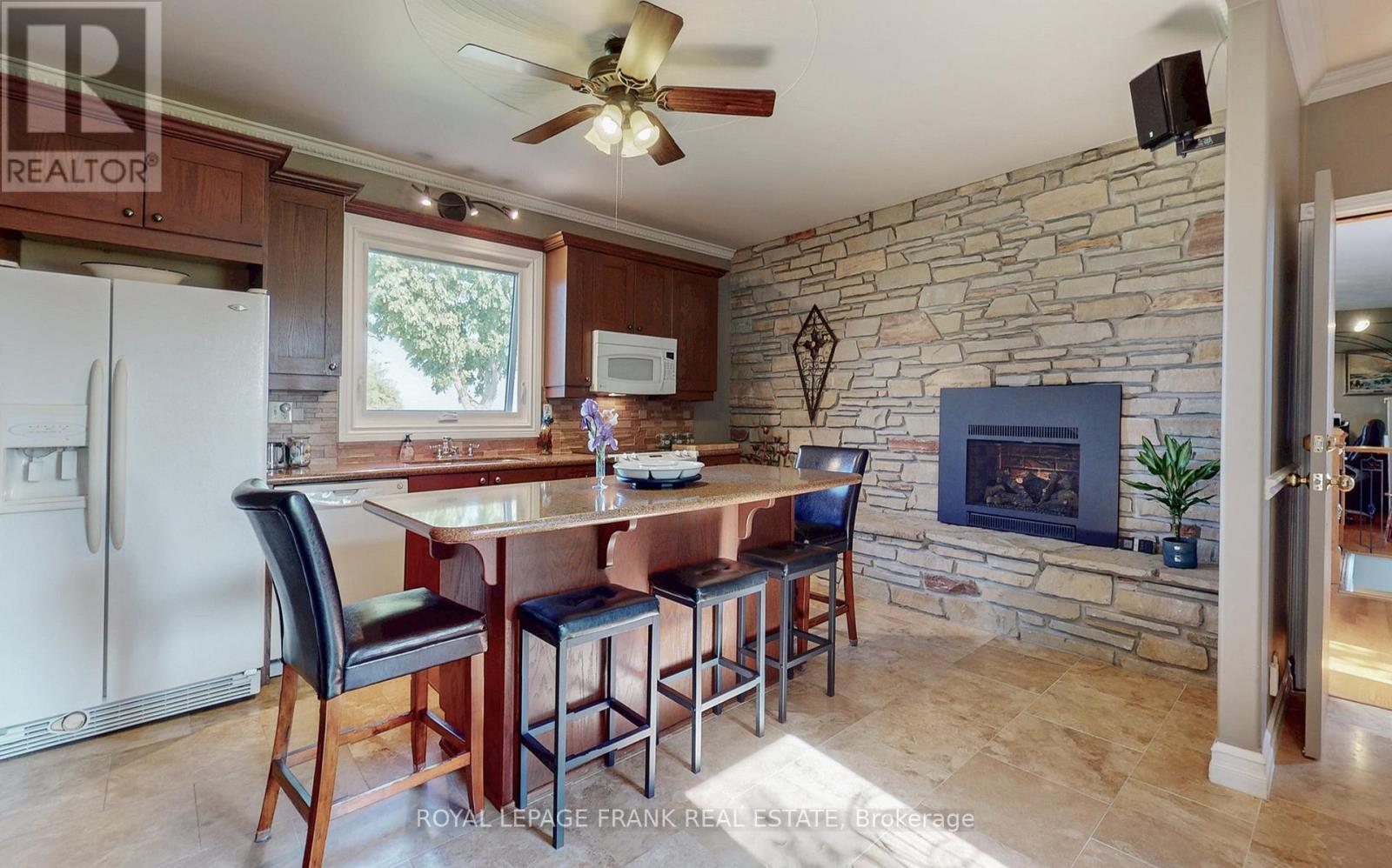












10 CITYVIEW HEIGHTS

,
Kawartha Lakes (Omemee),




Ontario
K0L1K0

