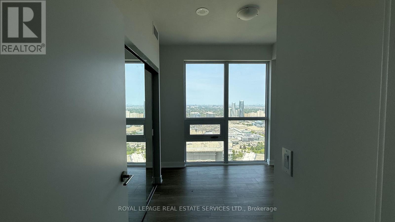 












4511 - 430 SQUARE ONE DRIVE

,
Mississauga,




Ontario
L5B0L6

