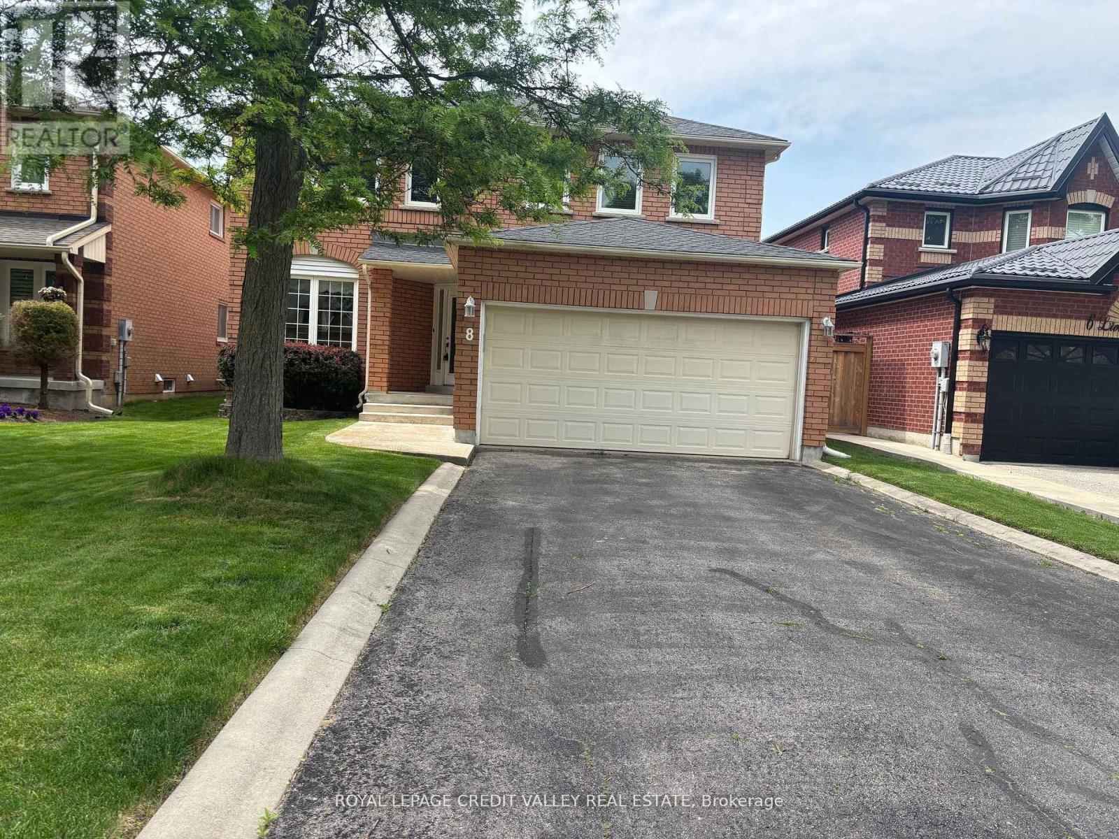 












8 LIVINGSTON DRIVE

,
Caledon,




Ontario
L7C1A7

