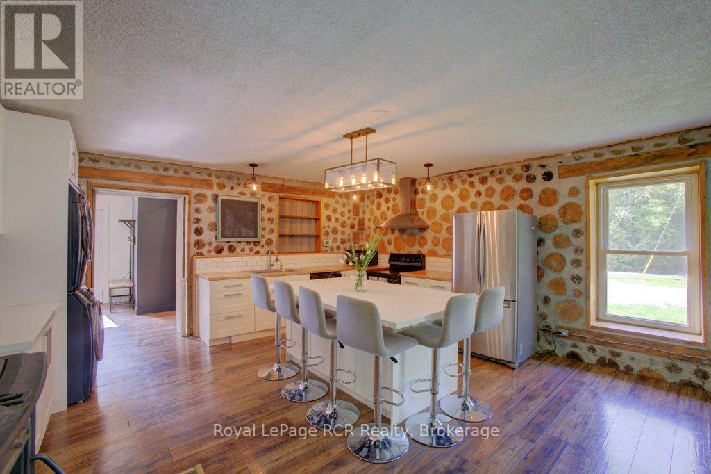 












8667 SIDE ROAD 15 ROAD

,
Wellington North,




Ontario
N0G1A0

