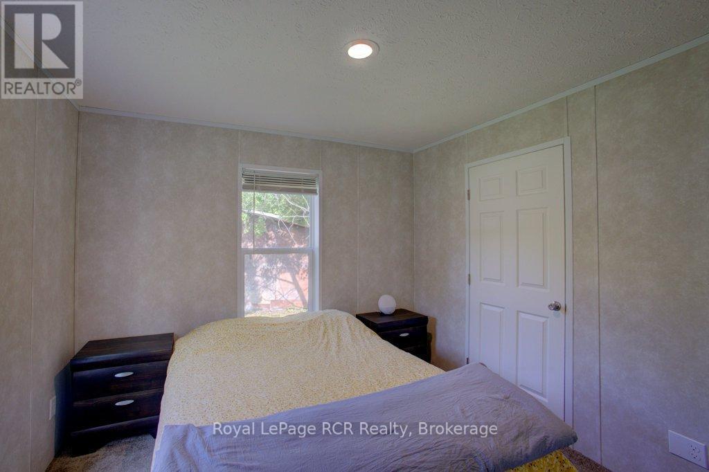 












8667 SIDE ROAD 15 ROAD

,
Wellington North,




Ontario
N0G1A0

