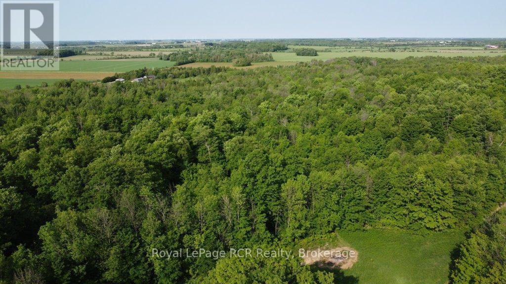 












8667 SIDE ROAD 15 ROAD

,
Wellington North,




Ontario
N0G1A0

