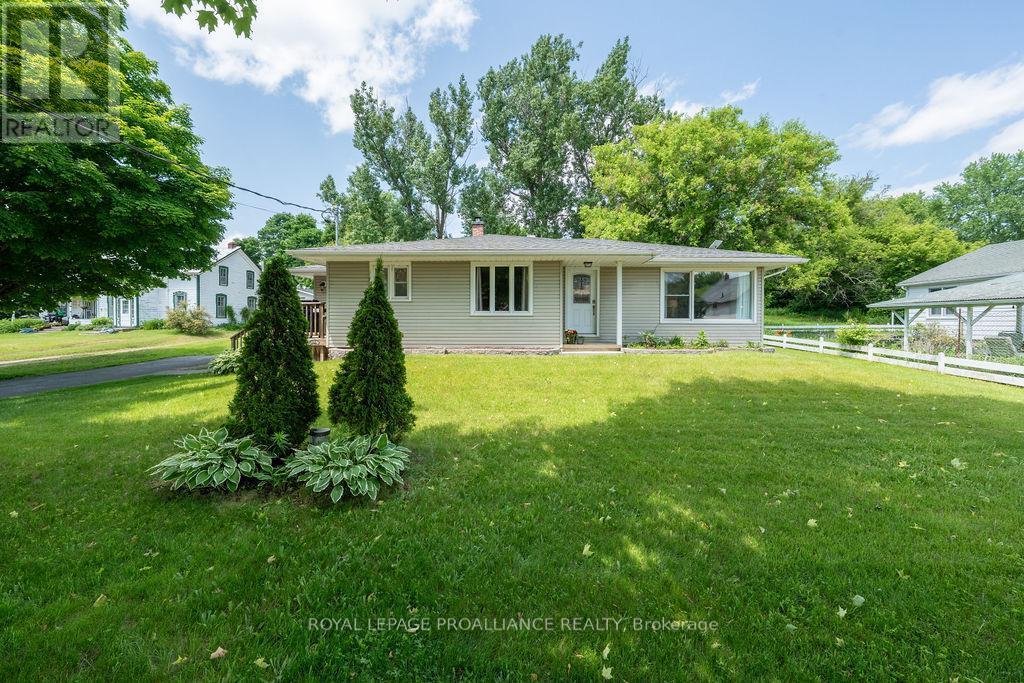 












1036 WAGARVILLE ROAD

,
Frontenac (Frontenac Centre),




Ontario
K0H2K0

