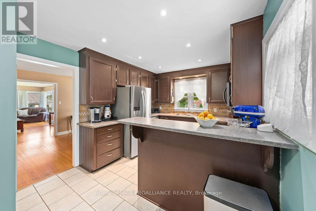 












1036 WAGARVILLE ROAD

,
Frontenac (Frontenac Centre),




Ontario
K0H2K0

