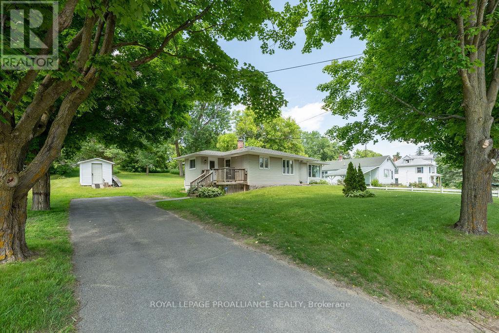 












1036 WAGARVILLE ROAD

,
Frontenac (Frontenac Centre),




Ontario
K0H2K0

