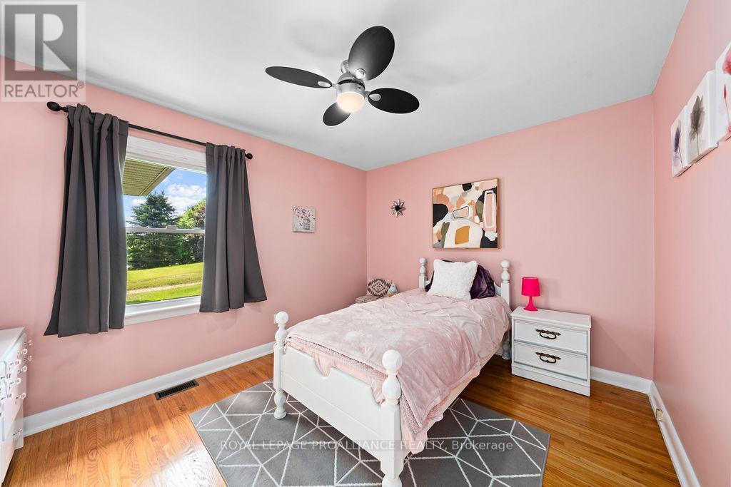 












1036 WAGARVILLE ROAD

,
Frontenac (Frontenac Centre),




Ontario
K0H2K0

