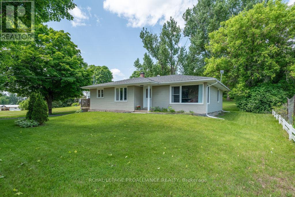 












1036 WAGARVILLE ROAD

,
Frontenac (Frontenac Centre),




Ontario
K0H2K0

