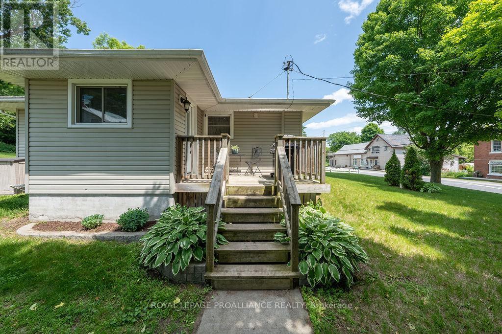 












1036 WAGARVILLE ROAD

,
Frontenac (Frontenac Centre),




Ontario
K0H2K0

