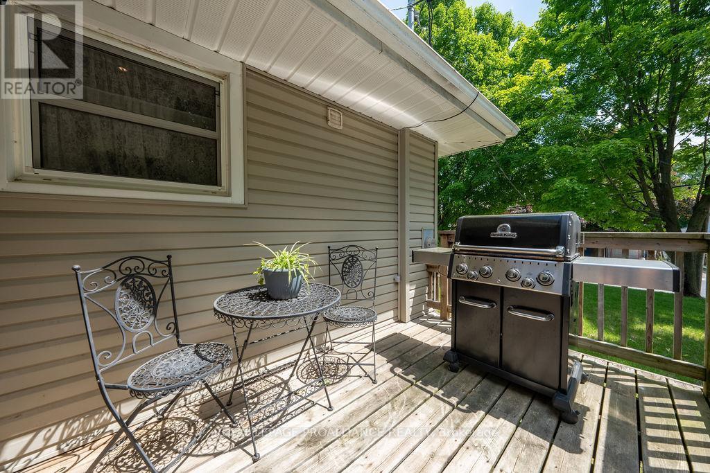 












1036 WAGARVILLE ROAD

,
Frontenac (Frontenac Centre),




Ontario
K0H2K0

