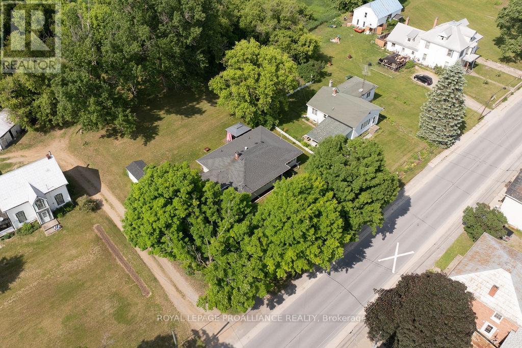












1036 WAGARVILLE ROAD

,
Frontenac (Frontenac Centre),




Ontario
K0H2K0

