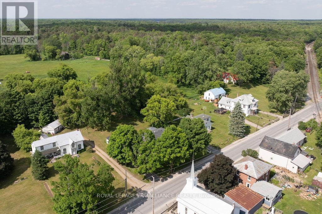












1036 WAGARVILLE ROAD

,
Frontenac (Frontenac Centre),




Ontario
K0H2K0

