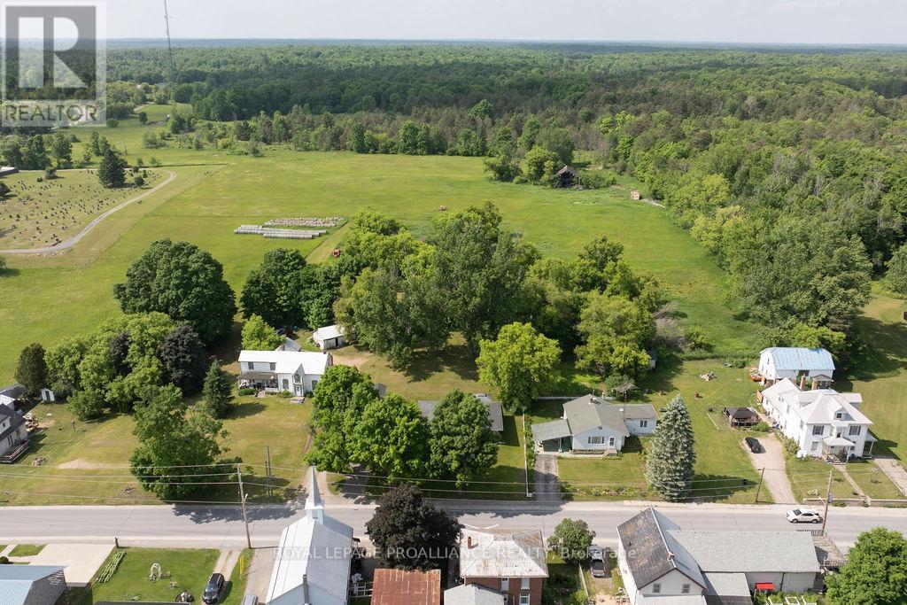 












1036 WAGARVILLE ROAD

,
Frontenac (Frontenac Centre),




Ontario
K0H2K0

