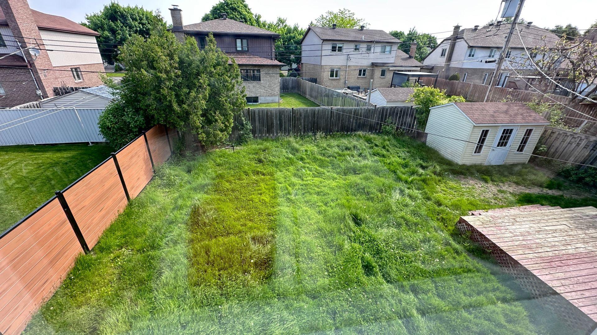 









23


Rue Nelligan

,
Kirkland,




QC
H9J3X1

