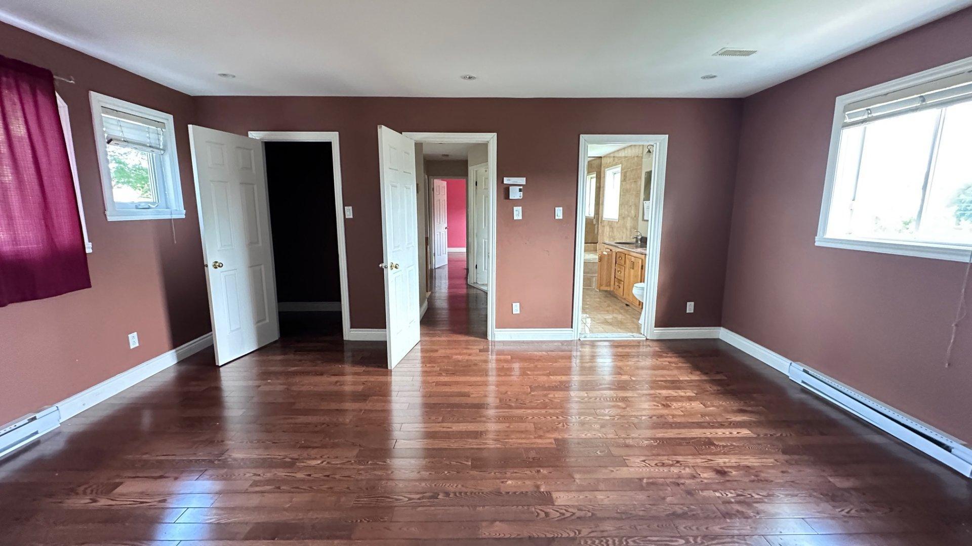 









23


Rue Nelligan

,
Kirkland,




QC
H9J3X1

